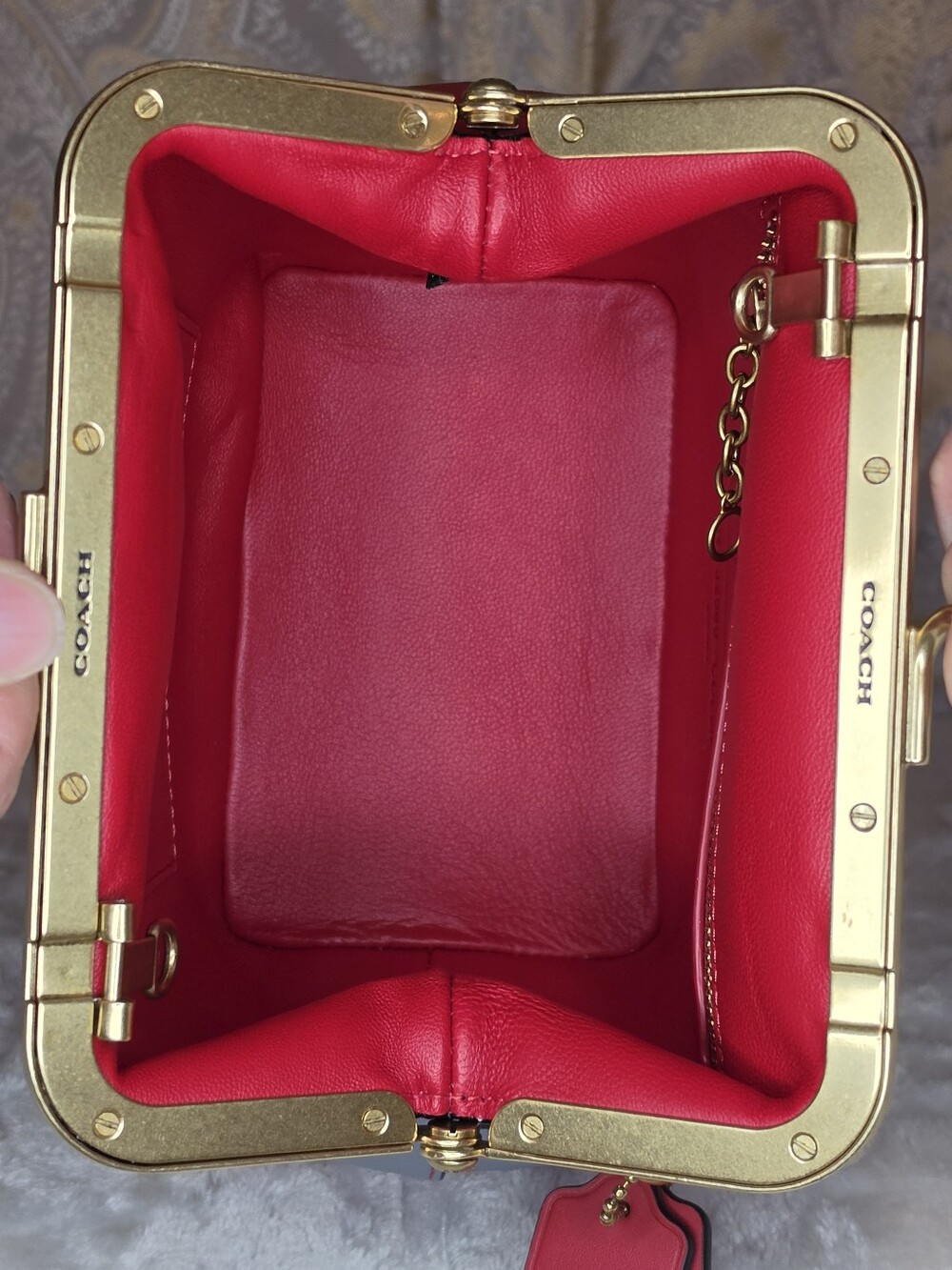 DISNEY X COACH KISSLOCK FRAME BAG CDL98 - Picture 10 of 10